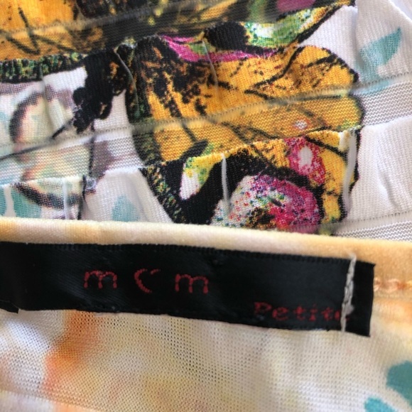 MCM butterfly Top with layered ruffles size Petite Medium - Picture 4 of 7